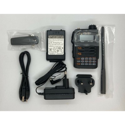 Yaesu FT-70DE Statie Radio VHF UHF